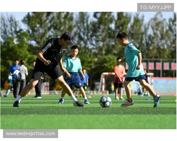 真人真事足球博客带你了解足球运动中的真实人生故事与感人瞬间
